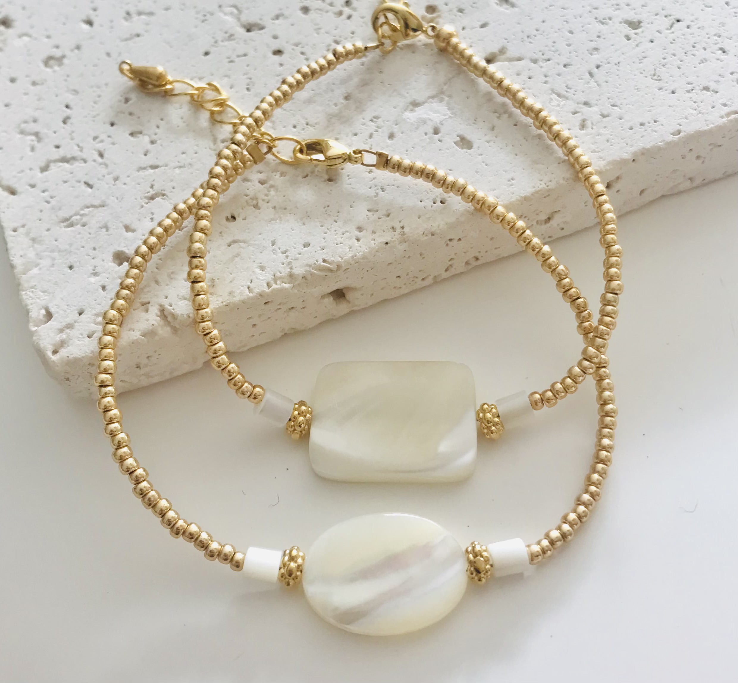 Bracelet en nacre blanche – Image 4