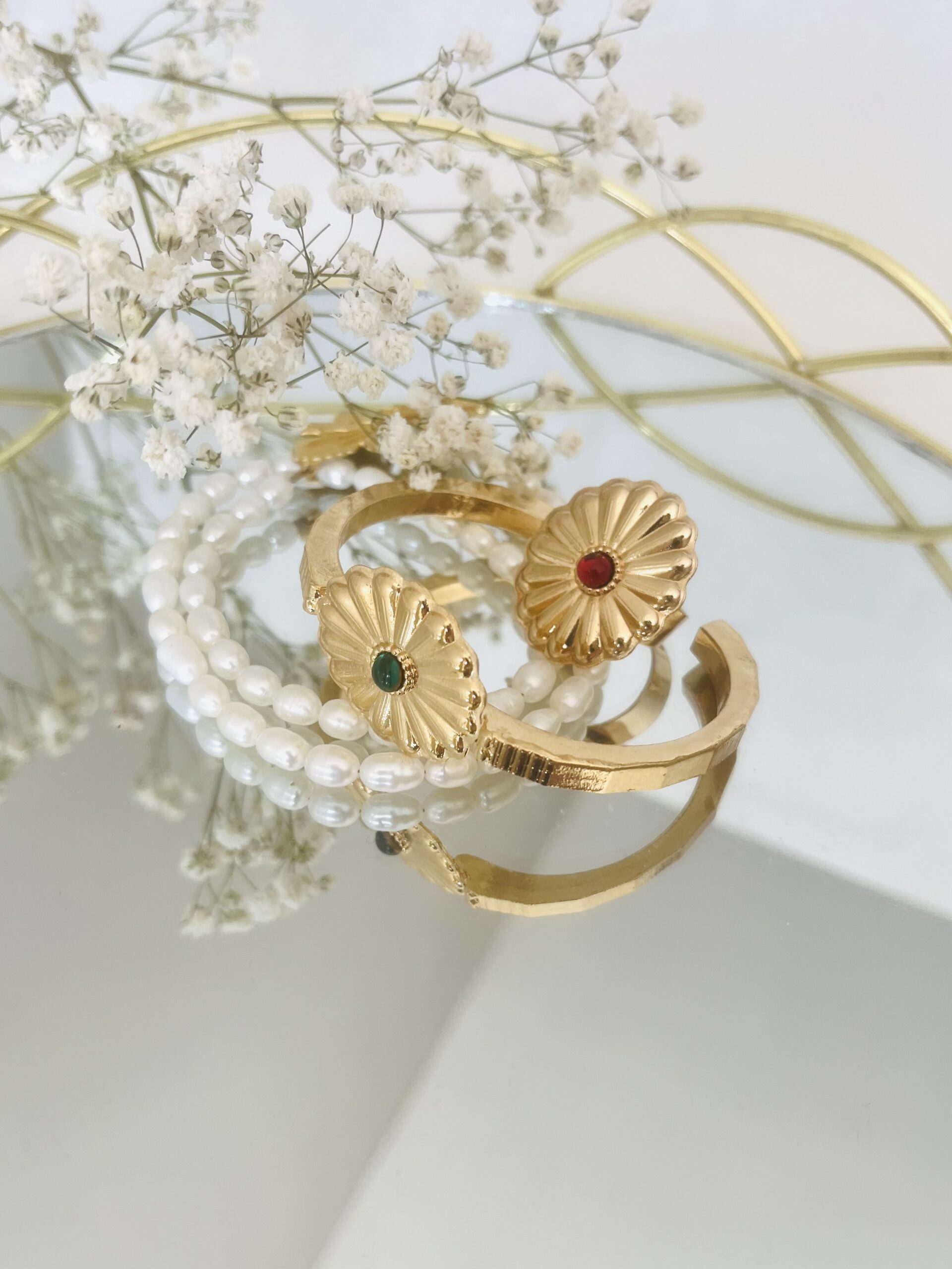 Bracelet floral et sa perle lumineuse – Image 2