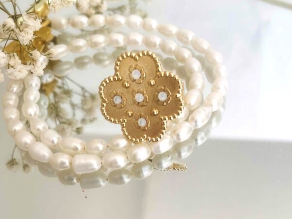 Bague design perles cristal