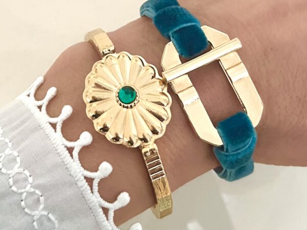 Bracelet doré velours bleu lagon