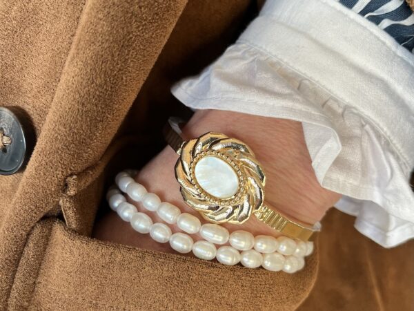Bracelet jonc perle nacre naturelle