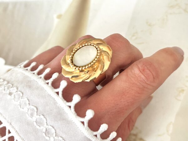 Bague plaqué or au design festonné