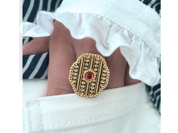 Bague femme élégante et raffinée