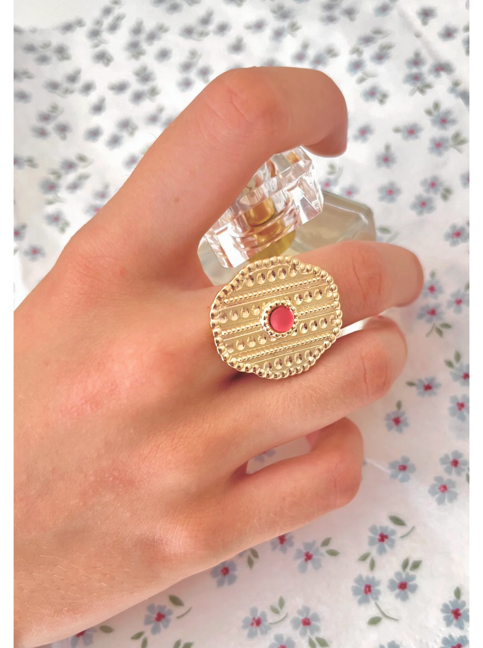 Bague femme élégante et raffinée