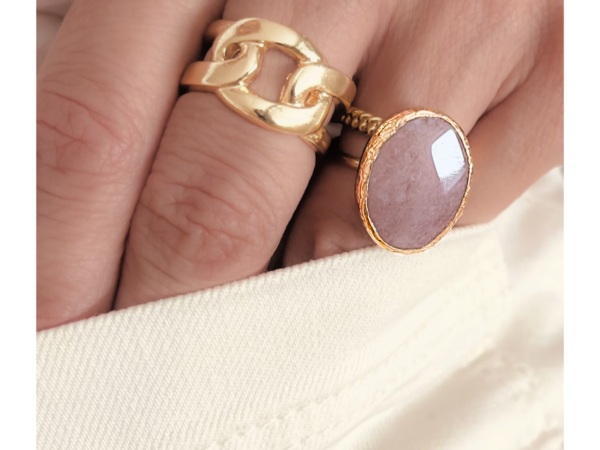 Bague femme dorée à l'or fin sertie d'une perle quartz à facettes